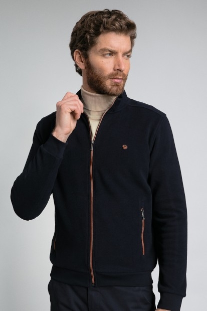 Pull zippé effet velours marine