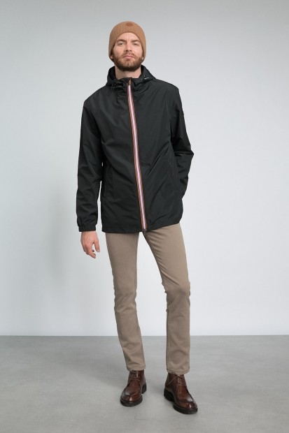 Blouson à capuche imperméable noir